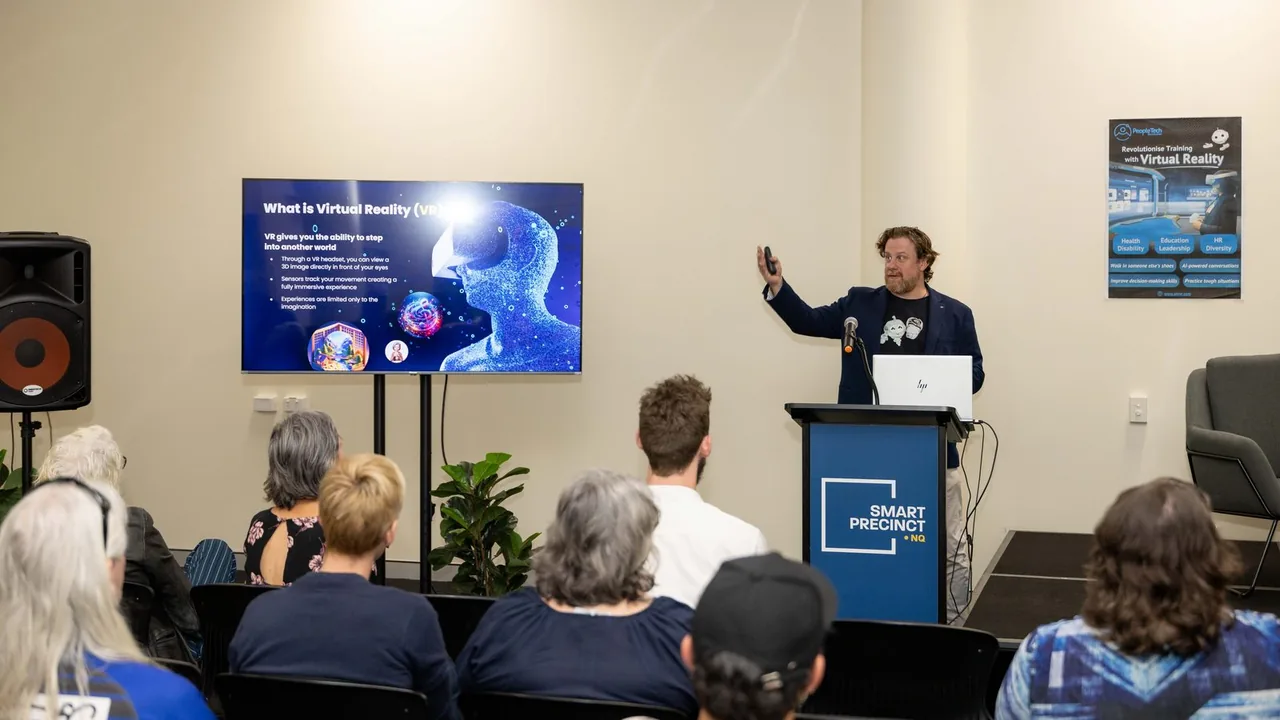 Simon Lowe presents What is Virtual Reality? to an audience at Smart Precinct NQ.