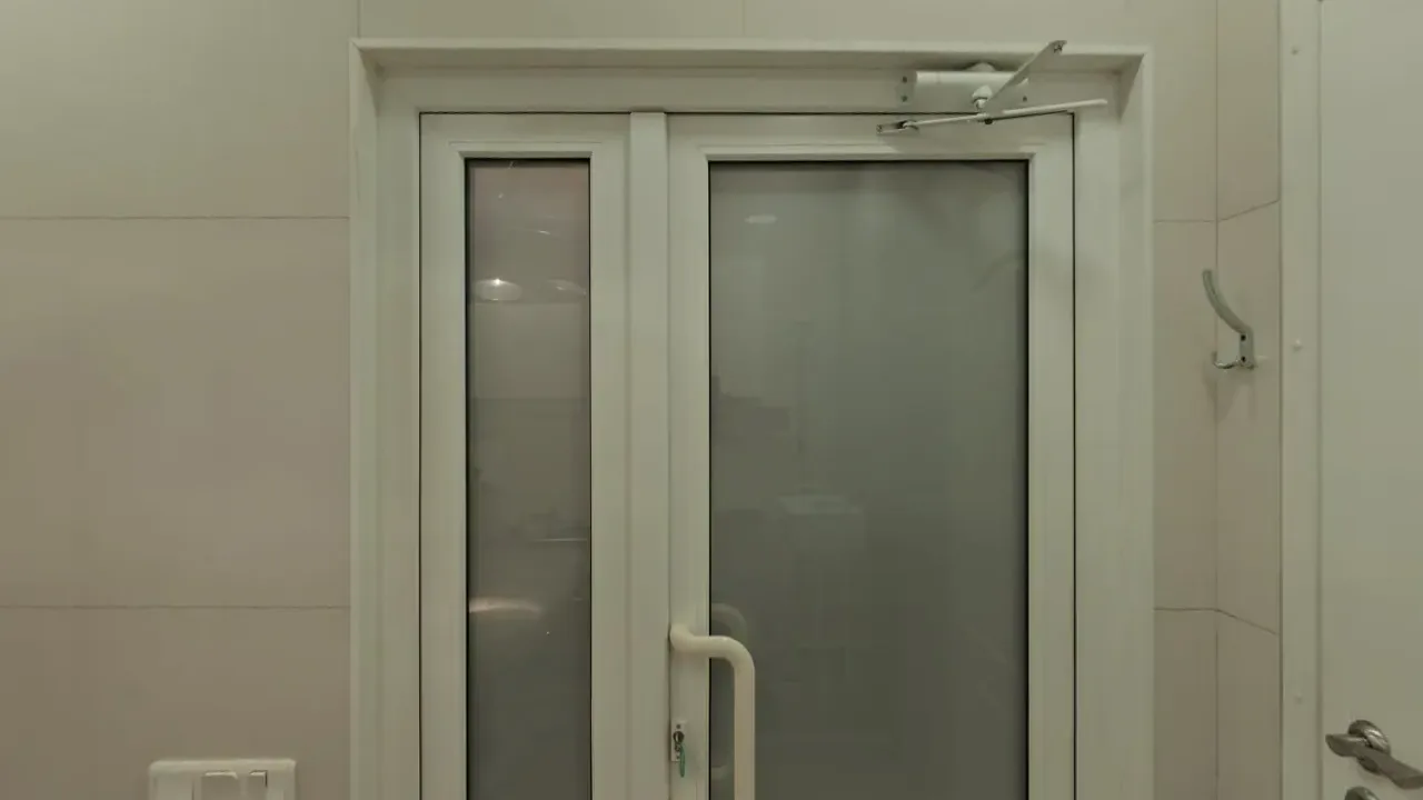 A hospital room. A looping 360 scene built as a Fast Builds 360 experience, shown flat.